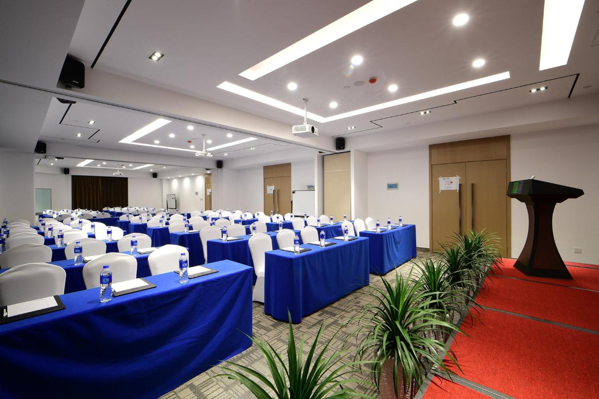 Holiday Inn Express - Liuyang Development Zone By Ihg Changsha Huanghua Airport エクステリア 写真