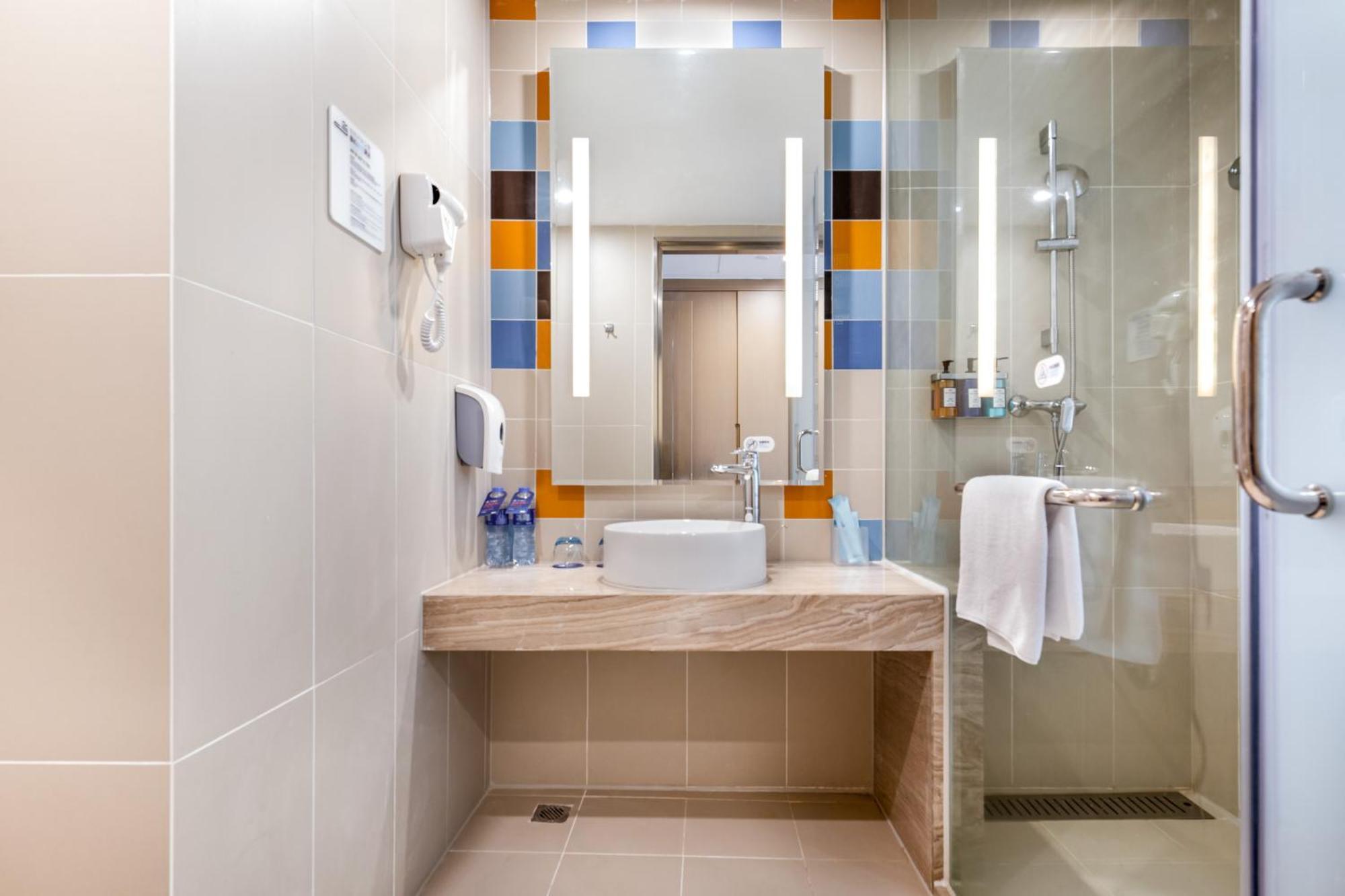 Holiday Inn Express - Liuyang Development Zone By Ihg Changsha Huanghua Airport エクステリア 写真